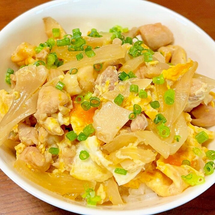 めんつゆと白だしで親子丼